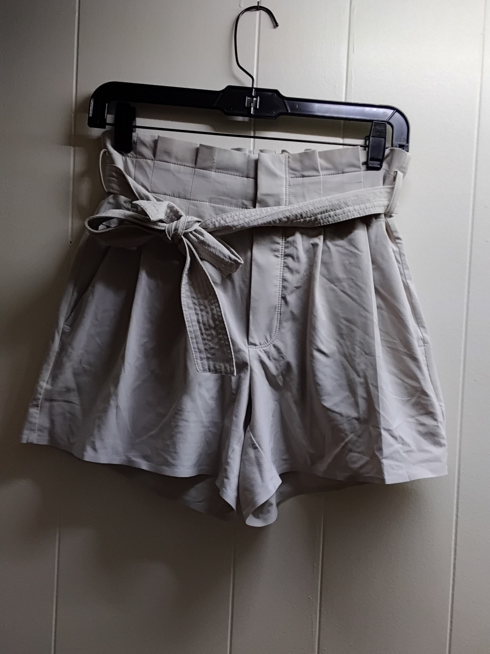 Athleta High-Waist Tie Belt Shorts in Light Gray